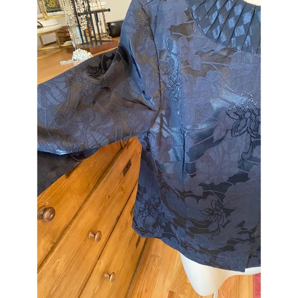 Chico's‎ Black Floral Jacquard Pleated Neck 3/4 Sleeve Jacket Blazer Size 3 - Picture 9 of 14